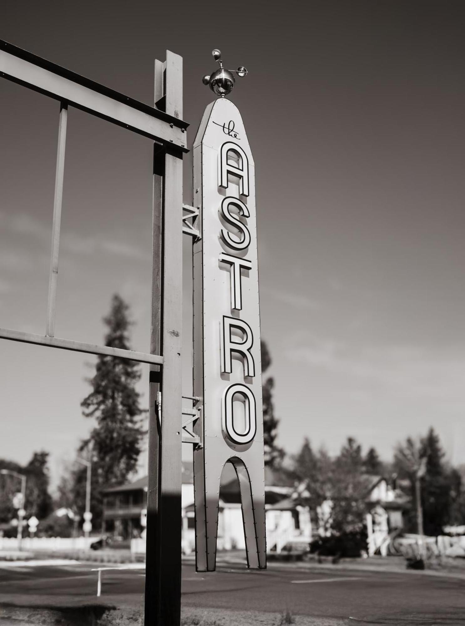 The Astro Motel 3*