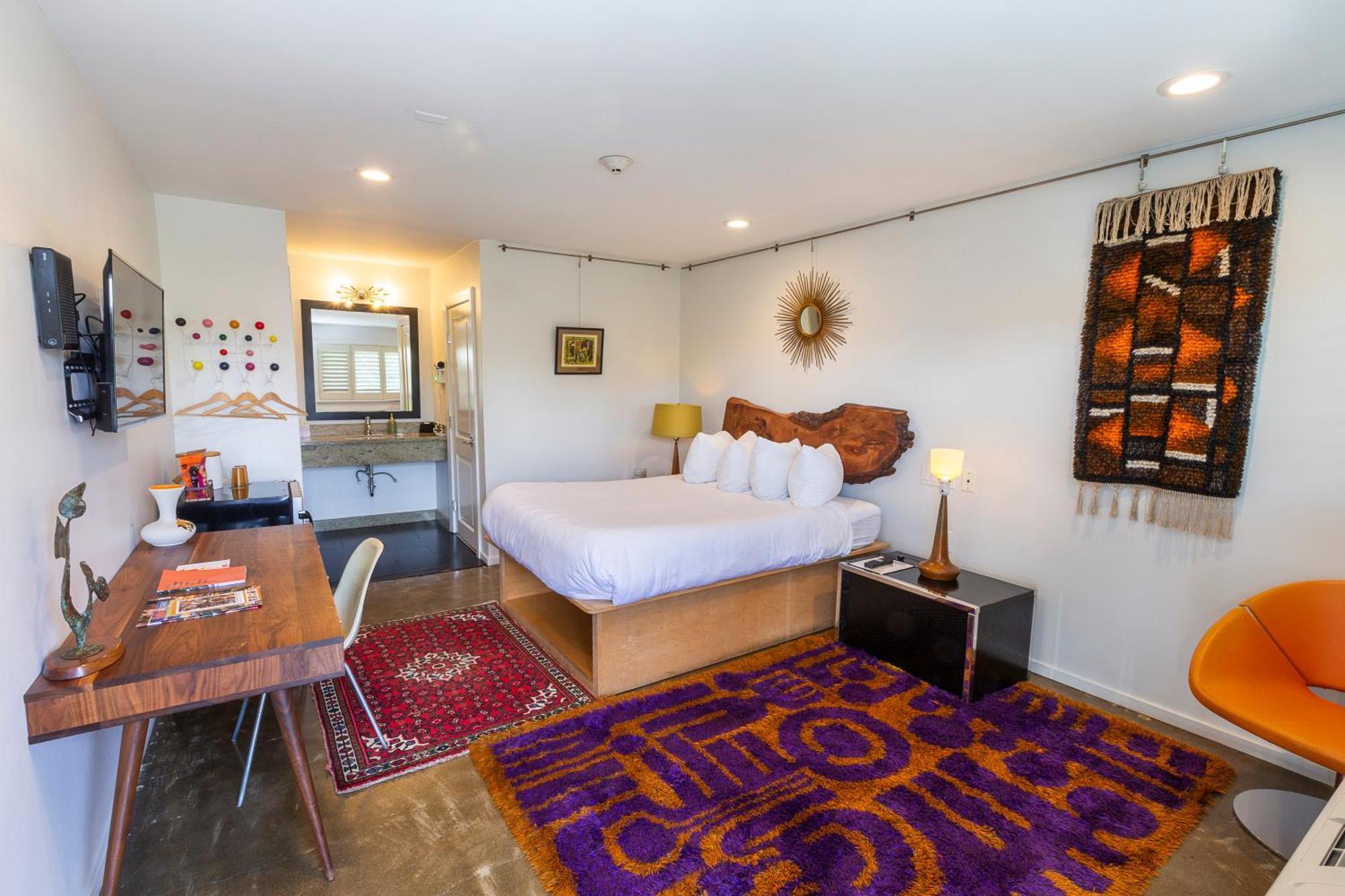 The Astro Motel 3*
